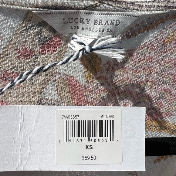 Lucky Brand Women’s Floral Flutter Sleeve Wrap Top Size Small - Picture 6 of 8